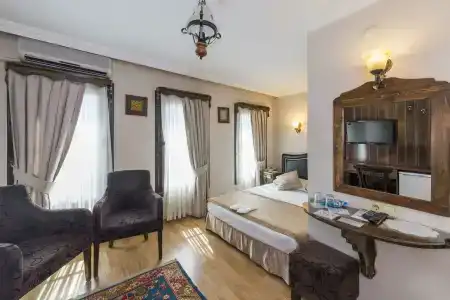 Naz Wooden House Inn - 1