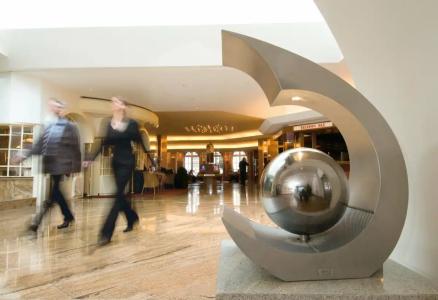 GRAND ELYSEE Hamburg - 18