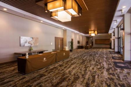 DoubleTree by Hilton Fresno Convention Center - 44
