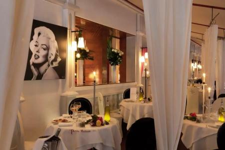 Hôtel Barrière Fouquet's Paris - 89