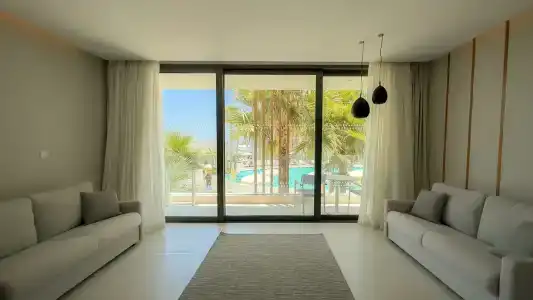 Radisson Beach Resort Larnaca - 4