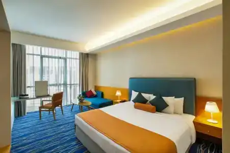 Royal Continental - 56