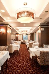 Mercias & Resorts - 37