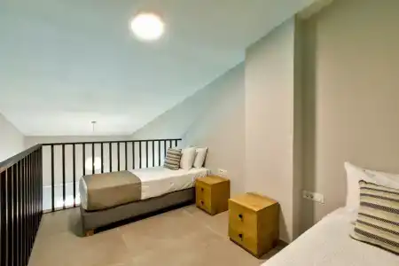 White Olive Premium Laganas - 58