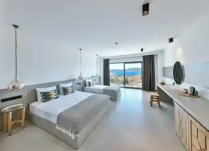 Carruba Boutique - 100