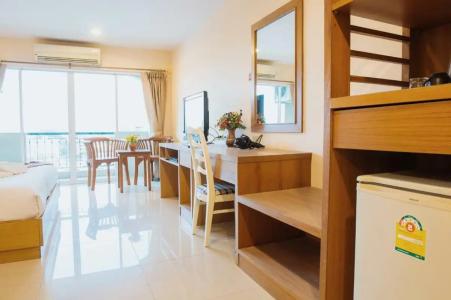 Metro Point Bangkok - 31