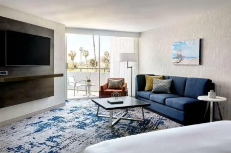 Ventura Beach Marriott - 33