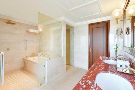 Sheraton Grand Doha Resort & Convention - 78