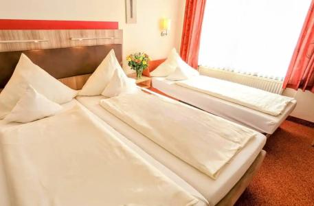 Ambient am Europakanal - 90