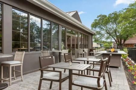 Deltas by Marriott Burlington - 52