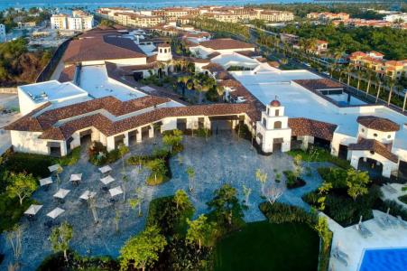 Adults Only Club at Lopesan Costa Bávaro Resort - 7