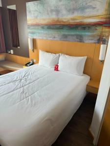 Ibis One Central - 17