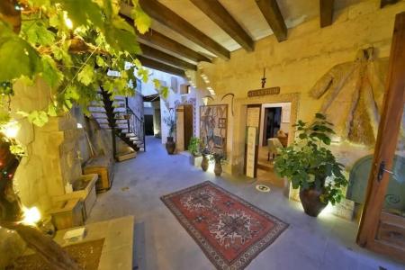 Caftan Cave Suites - 56