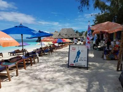 Baraka Beach Bungalows - 10