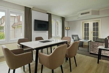 Courtyard by Marriott Hamburg Airport - 35