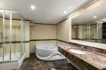 Paloma Perissia - 97