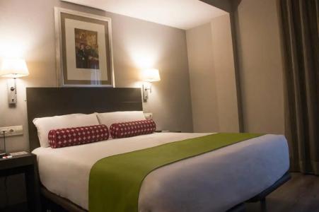 Mercure Madrid Centro - 72