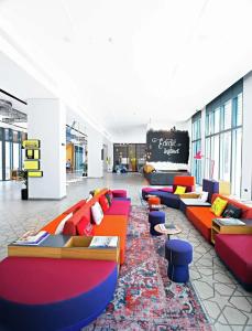 Hampton by Hilton Dubai Al Seef - 74