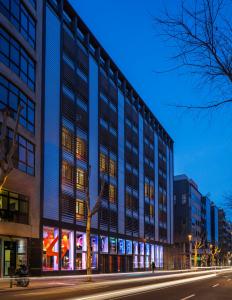 Generator Barcelona - 52