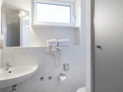 Good Morning + Berlin City East - 10