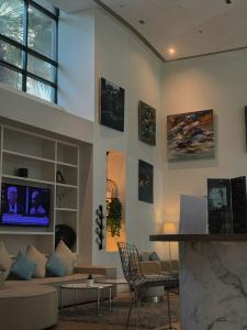 TIME Oak & Suites - 36