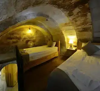 Caftan Cave Suites - 3