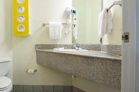 Motel 6-Las Cruces, NM - Telshor - 26