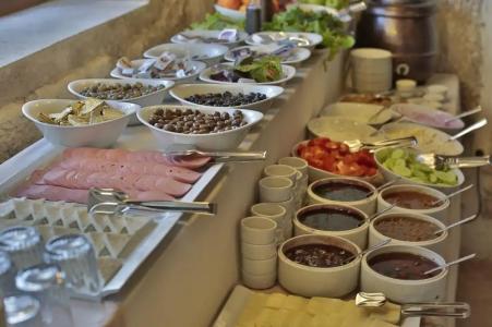 Shoestring Cave House - 21