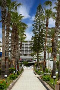 Catamaran Quality Times - 17