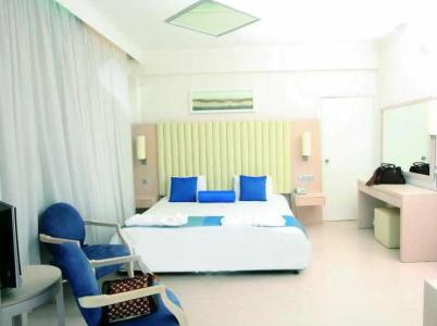 Vrissiana Boutique Beach - 75