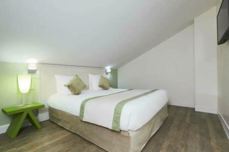 Kyriad Paris 18 - Porte de Clignancourt - Montmartre - 86