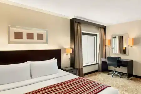 Ramada Plaza by Wyndham Dubai Deira - 78