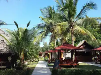 Lanta Pearl Beach Resort - 48