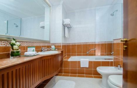 Grand Excelsior - Bur Dubai - 34