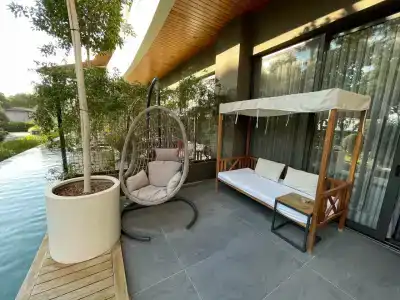 Unique Life Style - 84