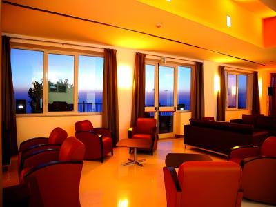 GH Avalon Sikani - 72