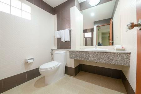 The Route Sriracha And Residence - 66