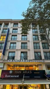 Grand Aras & Suites - 49