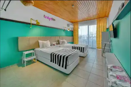 Anjeliq Downtown - 92