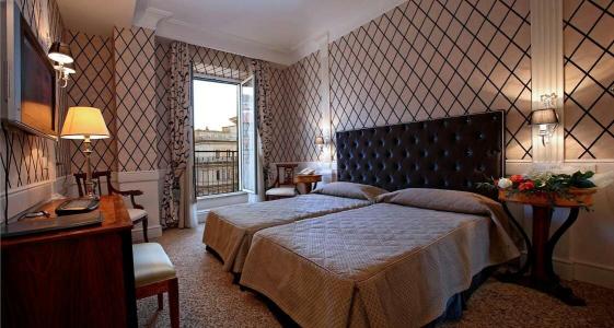 Boutique Trevi - 86