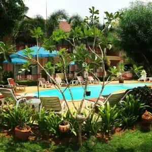 Lanta Seafront Resort - 16