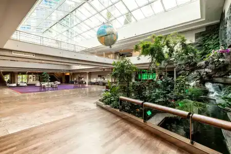 GRAND ELYSEE Hamburg - 5