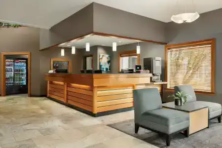 Radisson Portland Airport - 5