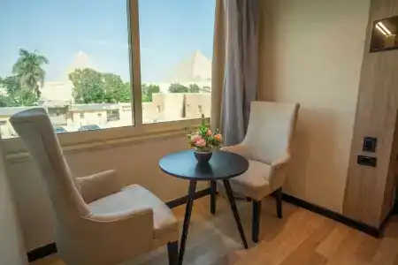 Great Pyramid Inn