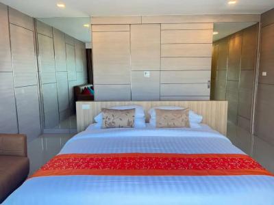 Patong Bay Hill Resort - SHA Extra Plus - 90
