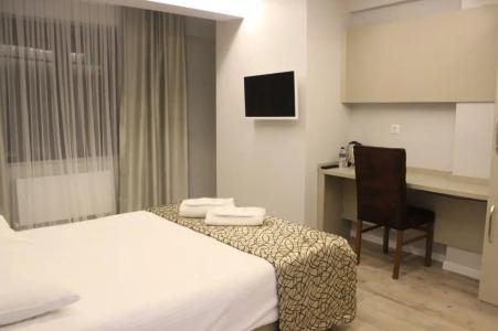 The Corner Inns By Suit - 52