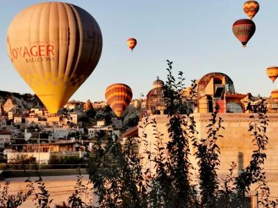 Falcon Cave Suites - 34