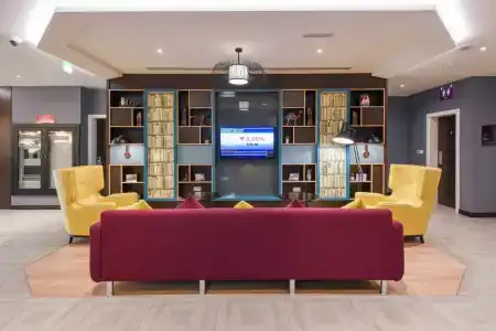 Premier Inn Dubai International Airport - 29