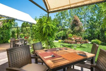 Expo Sofia - Free Arrival shuttle bus - Free Parking - Free Compliments - Free Wi-Fi - 50