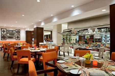 Mövenpick Grand Al Bustan Dubai - 39
